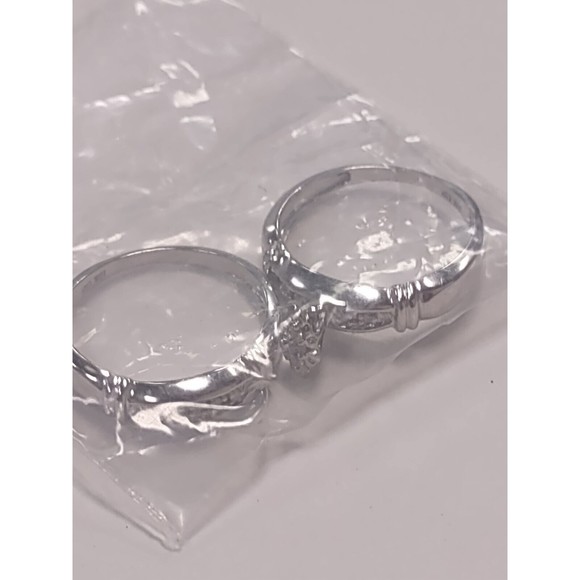 10K WHITE GOLD MARQUIS ILLUSION DIAMOND-ACCENT WEDDING BRIDAL SET ORIG MSRP $695 - Picture 3 of 4